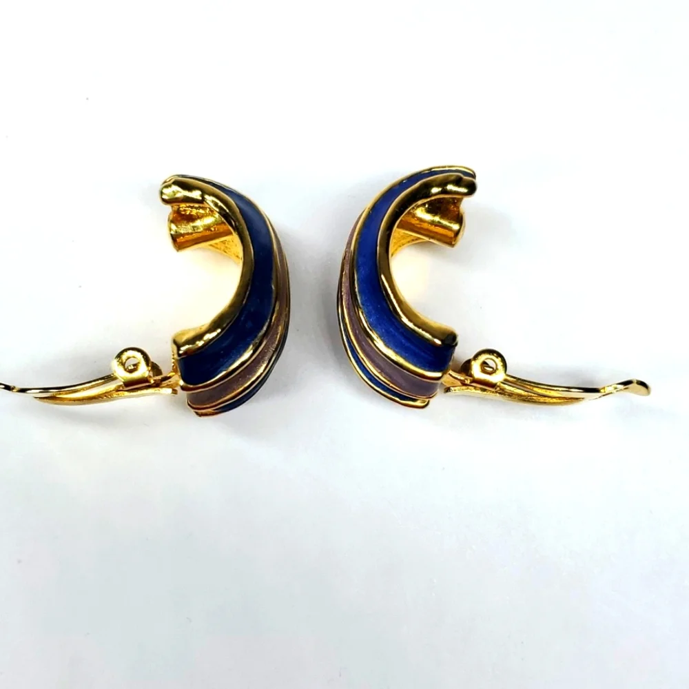 N/A vintage blue